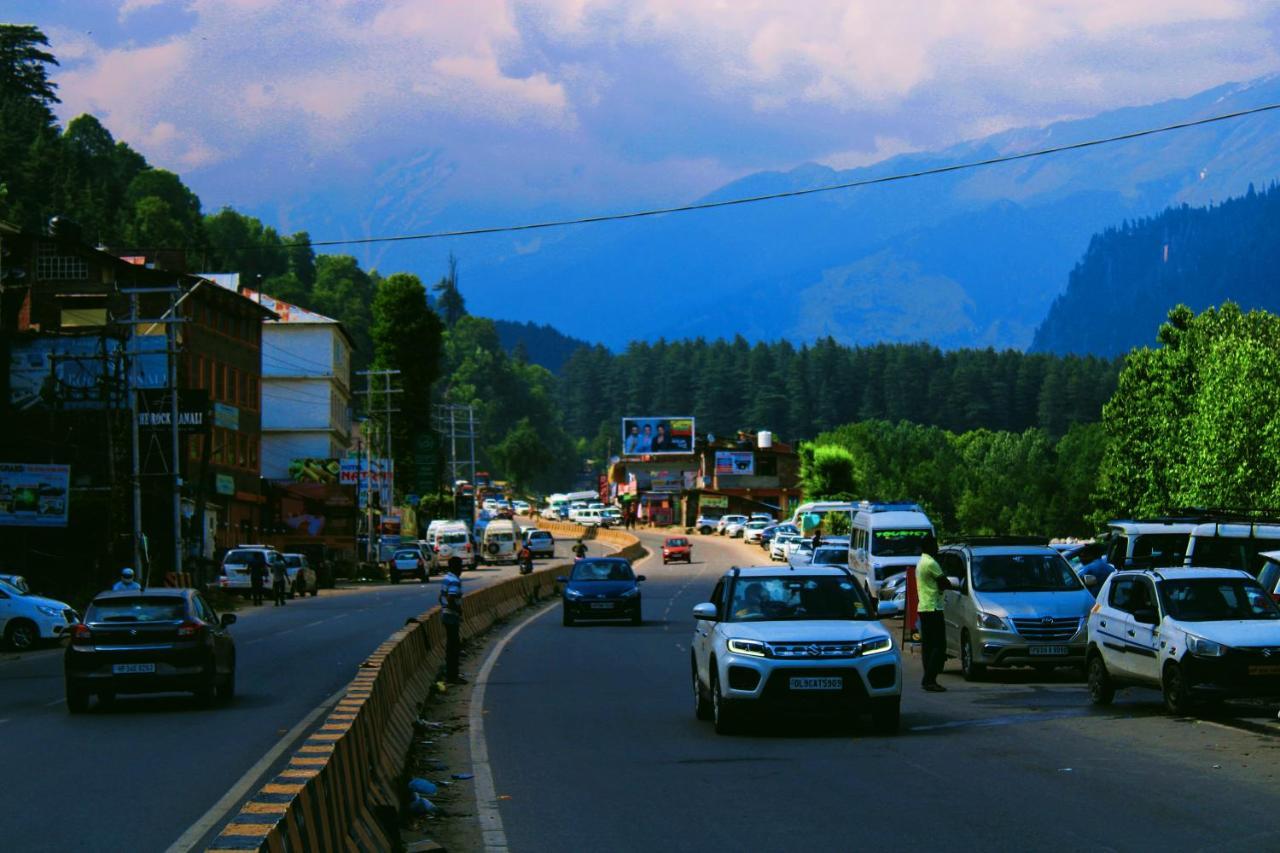 Hotel Link Way-A Riverside Hotel Manali  Exterior photo